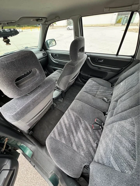 2000 Honda CR-V 1st Gen - Image 10 of 17