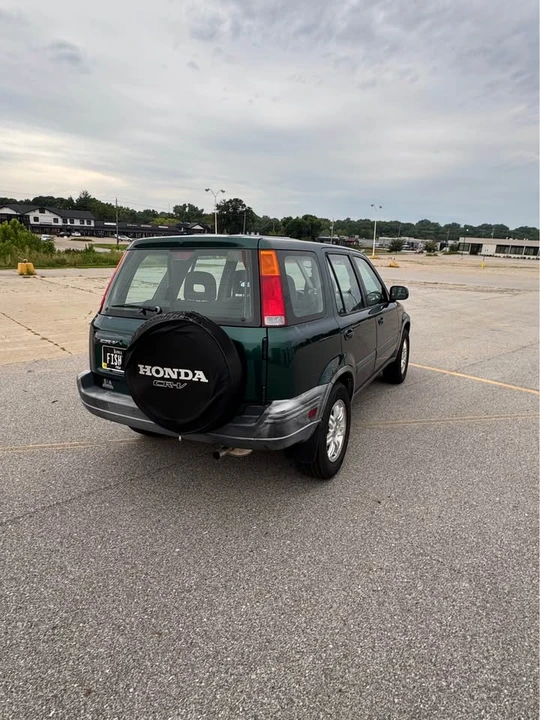 2000 Honda CR-V 1st Gen - Image 6 of 17