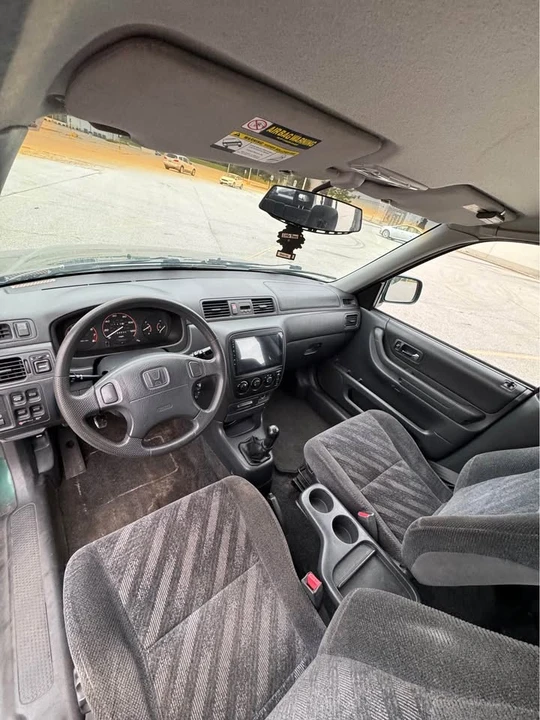 2000 Honda CR-V 1st Gen - Image 11 of 17