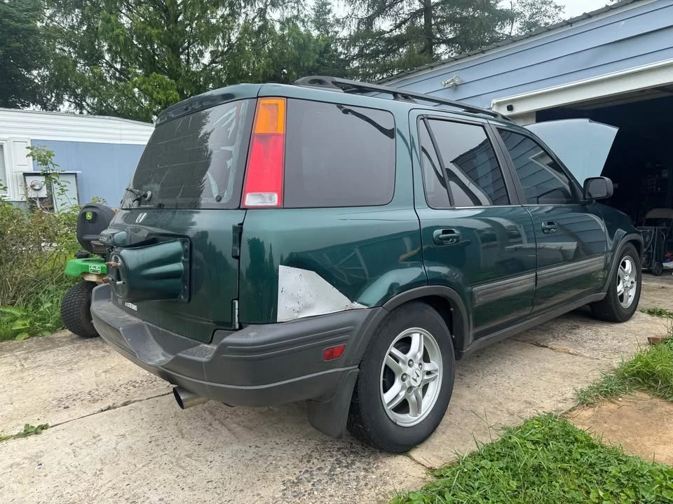 2000 Honda CR-V 1st Gen - Image 9 of 9