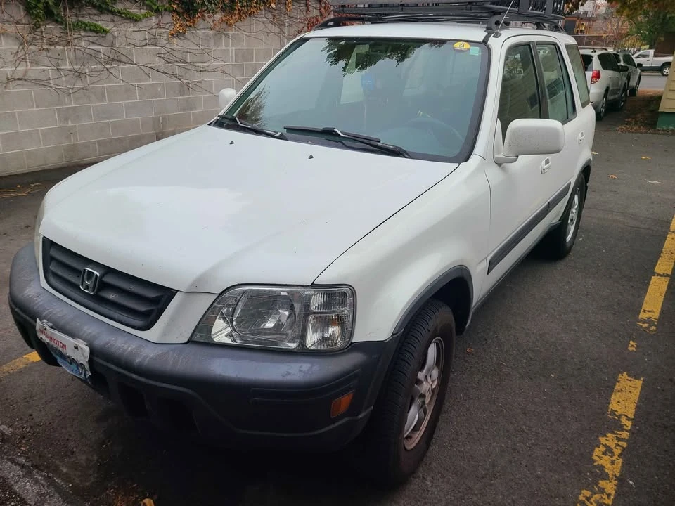 2000 Honda CR-V 1st Gen - Image 5 of 5