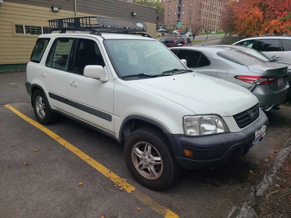 2000 Honda CR-V 1st Gen - Image 2 of 5