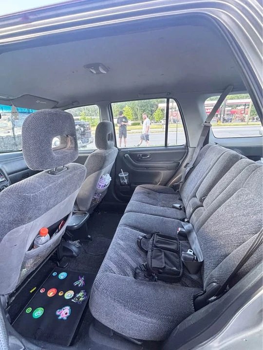 2000 Honda CR-V 1st Gen - Image 11 of 13