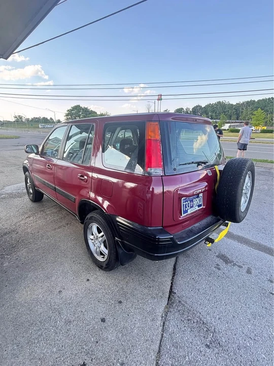 2000 Honda CR-V 1st Gen - Image 8 of 13