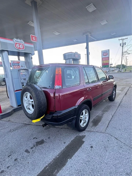 2000 Honda CR-V 1st Gen - Image 7 of 13