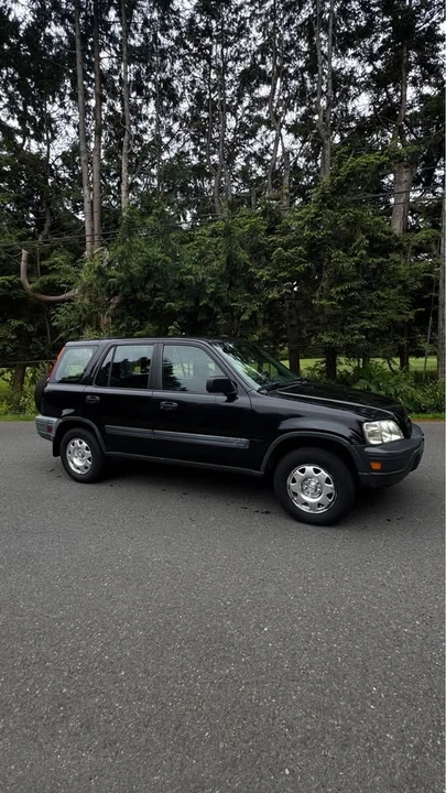 2000 Honda CR-V 1st Gen - Image 3 of 11