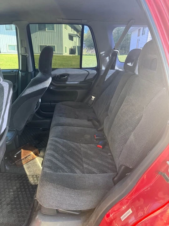 2000 Honda CR-V 1st Gen - Image 2 of 10