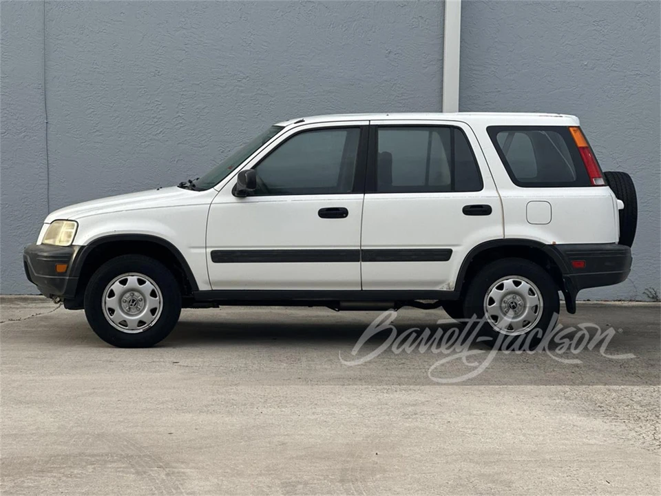2000 Honda CR-V 1st Gen - Image 2 of 4
