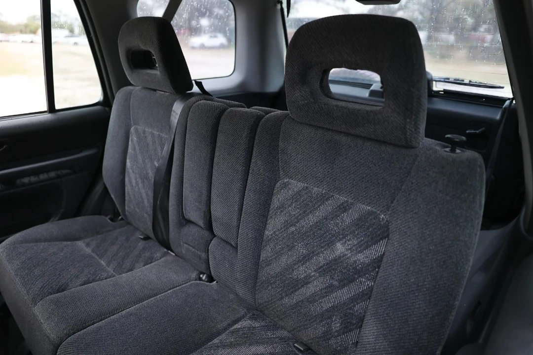 2000 Honda CR-V 1st Gen - Image 8 of 21