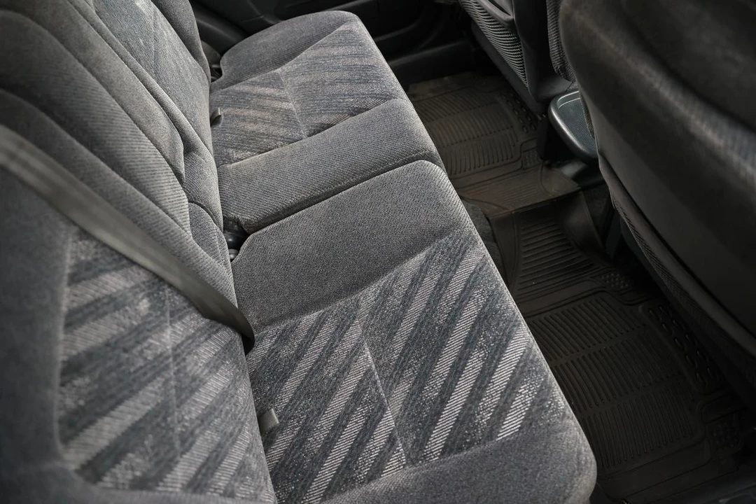 2000 Honda CR-V 1st Gen - Image 12 of 21