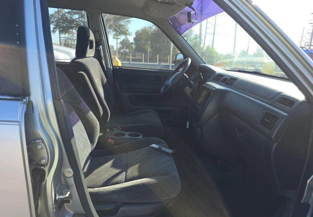 2000 Honda CR-V 1st Gen - Image 7 of 12