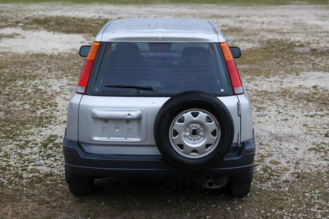 2000 Honda CR-V 1st Gen - Image 9 of 21