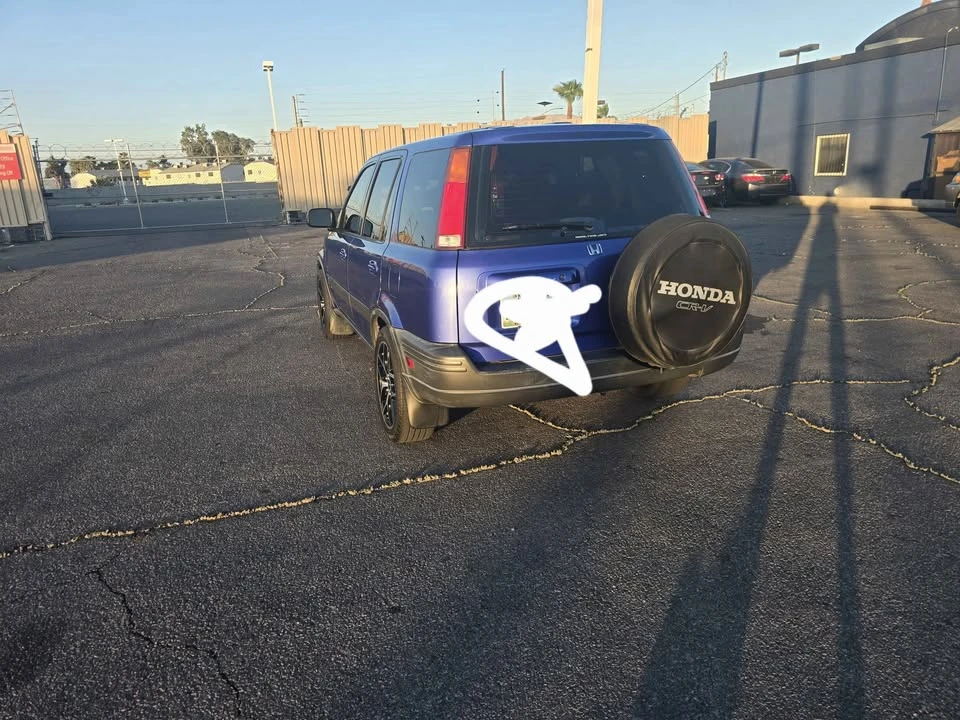 2000 Honda CR-V 1st Gen - Image 5 of 5