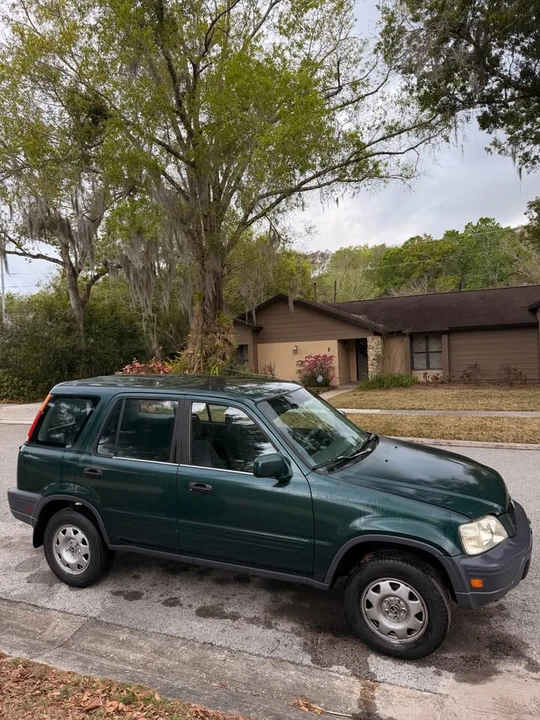 2000 Honda CR-V 1st Gen - Image 3 of 8