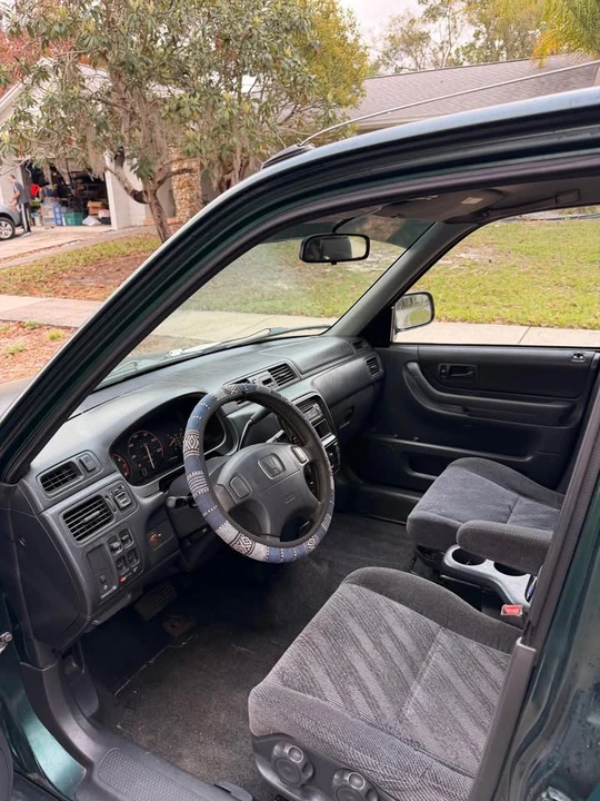 2000 Honda CR-V 1st Gen - Image 5 of 8