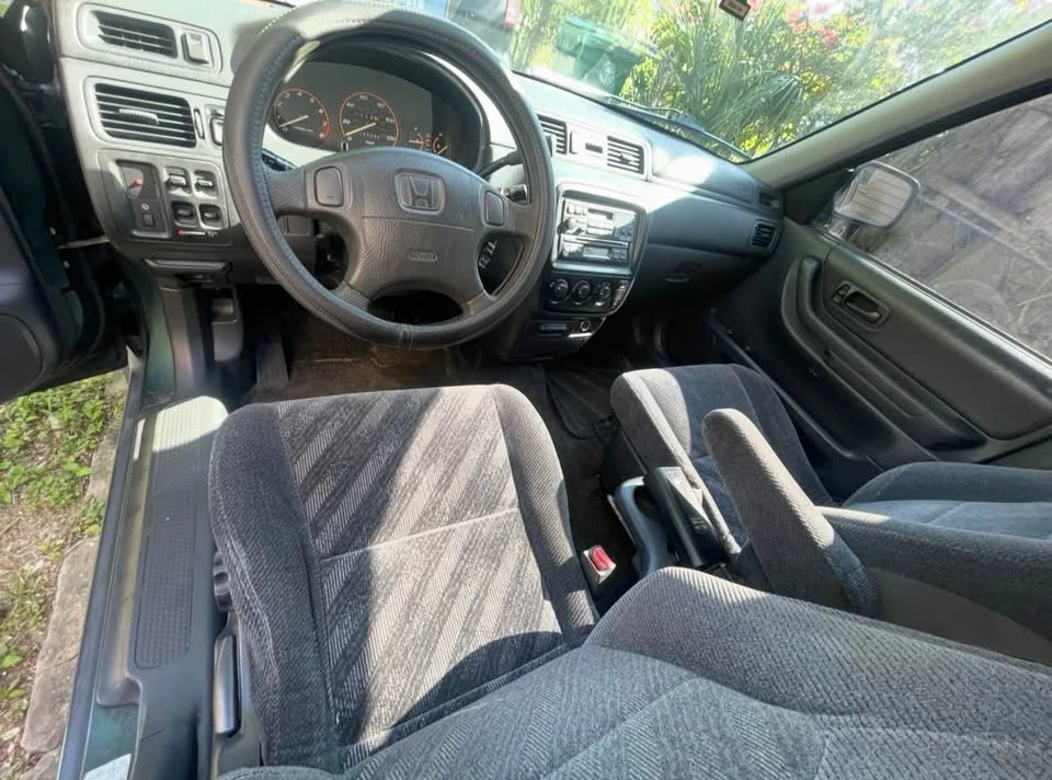 2000 Honda CR-V 1st Gen - Image 4 of 6