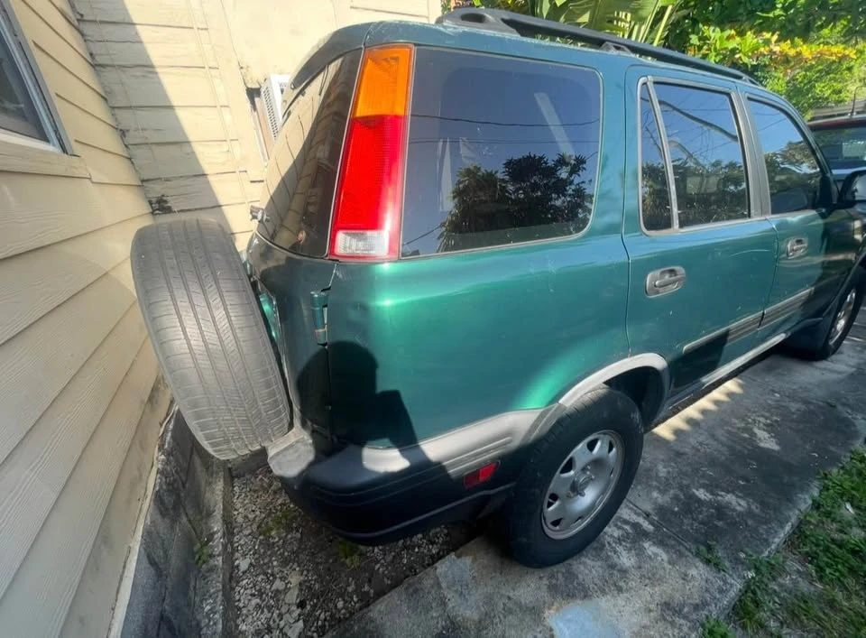 2000 Honda CR-V 1st Gen - Image 3 of 6