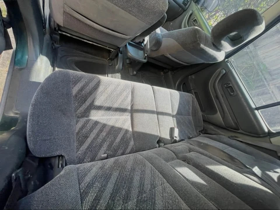 2000 Honda CR-V 1st Gen - Image 5 of 6