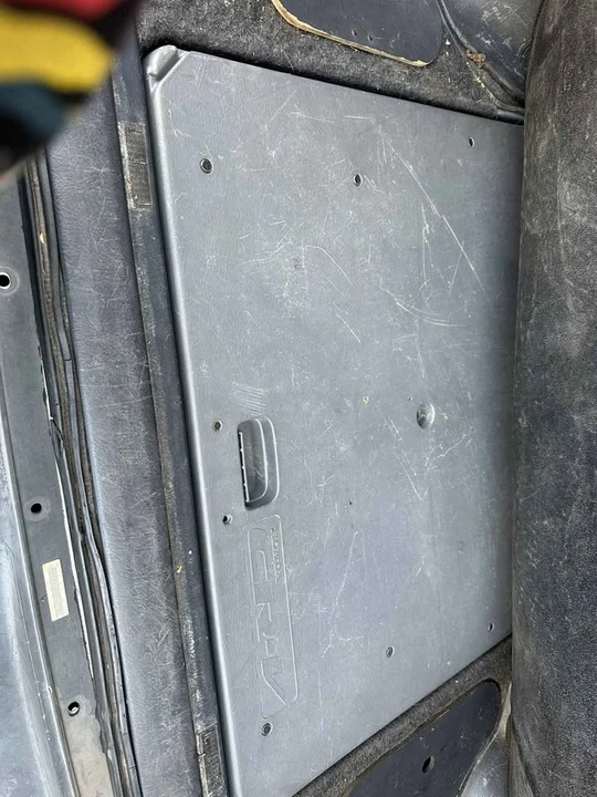 2000 Honda CR-V 1st Gen - Image 7 of 10