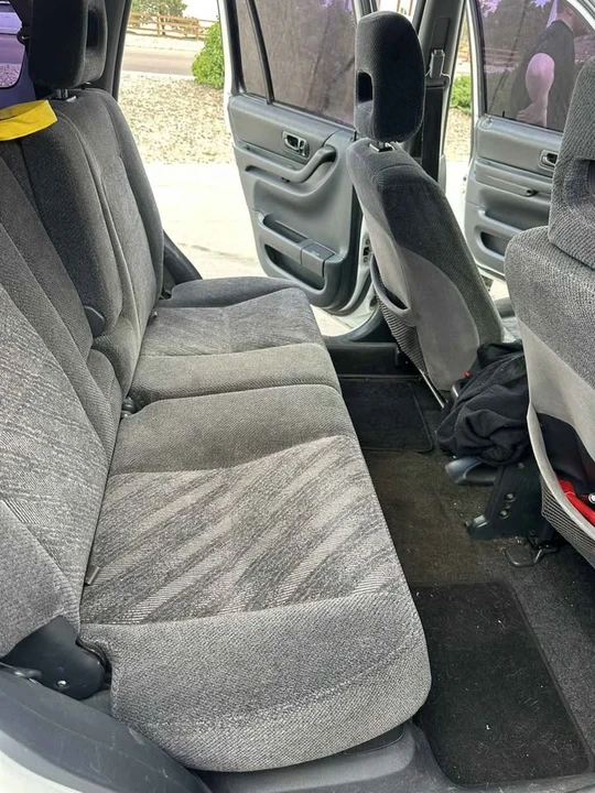 2000 Honda CR-V 1st Gen - Image 9 of 10