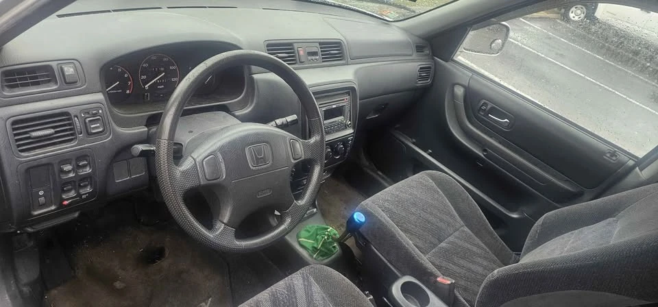 2000 Honda CR-V 1st Gen - Image 4 of 8