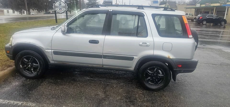 2000 Honda CR-V 1st Gen - Image 6 of 8