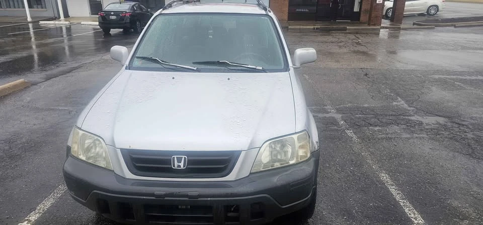 2000 Honda CR-V 1st Gen - Image 5 of 8
