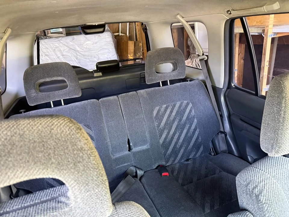 2000 Honda CR-V 1st Gen - Image 5 of 8