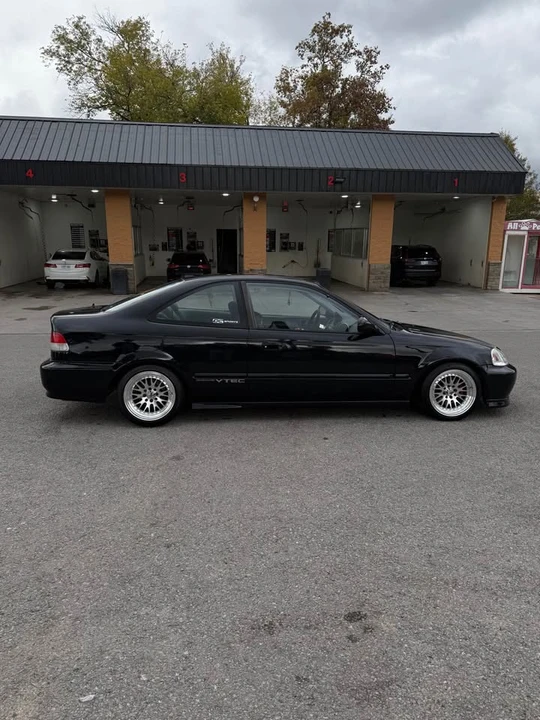 2000 Honda EK Civic - Image 2 of 12