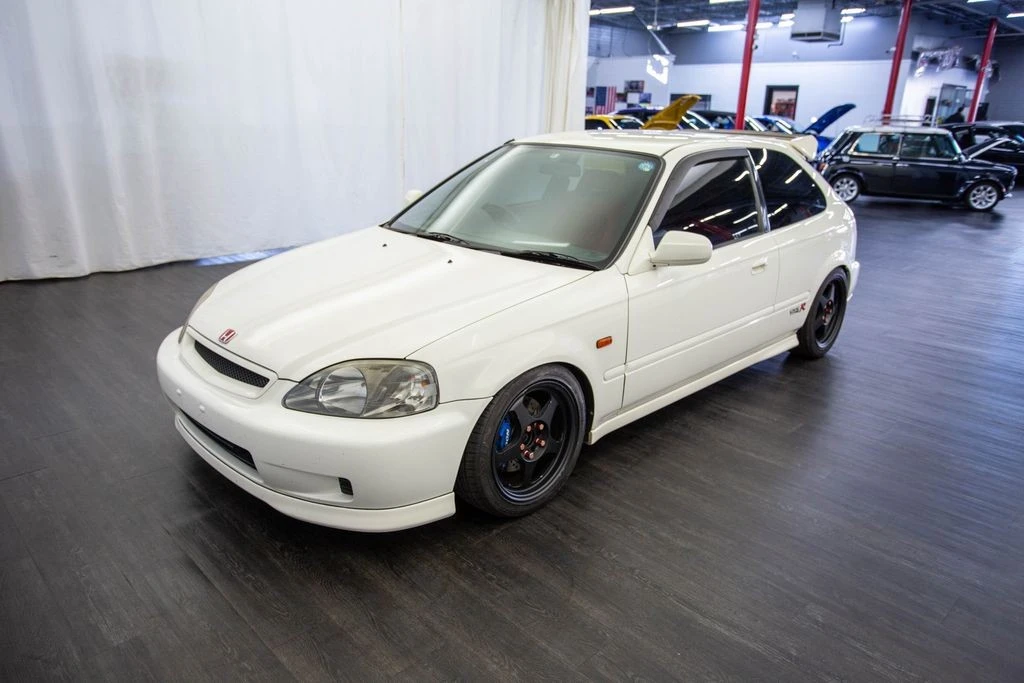 2000 Honda EK9 Civic Type R - Image 2 of 9