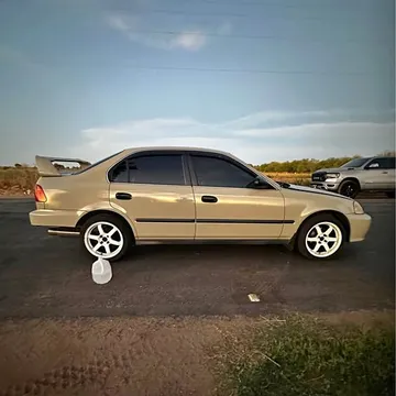 2000 Honda Civic DX Sedan 4D