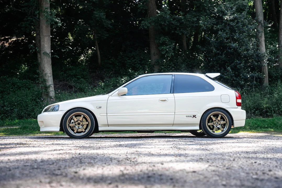 2000 Honda EK9 Civic Type R - Image 8 of 31