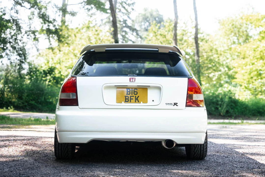 2000 Honda EK9 Civic Type R - Image 6 of 31