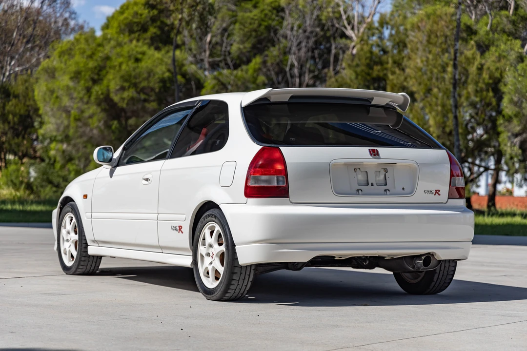 2000 Honda EK9 Civic Type R - Image 8 of 31