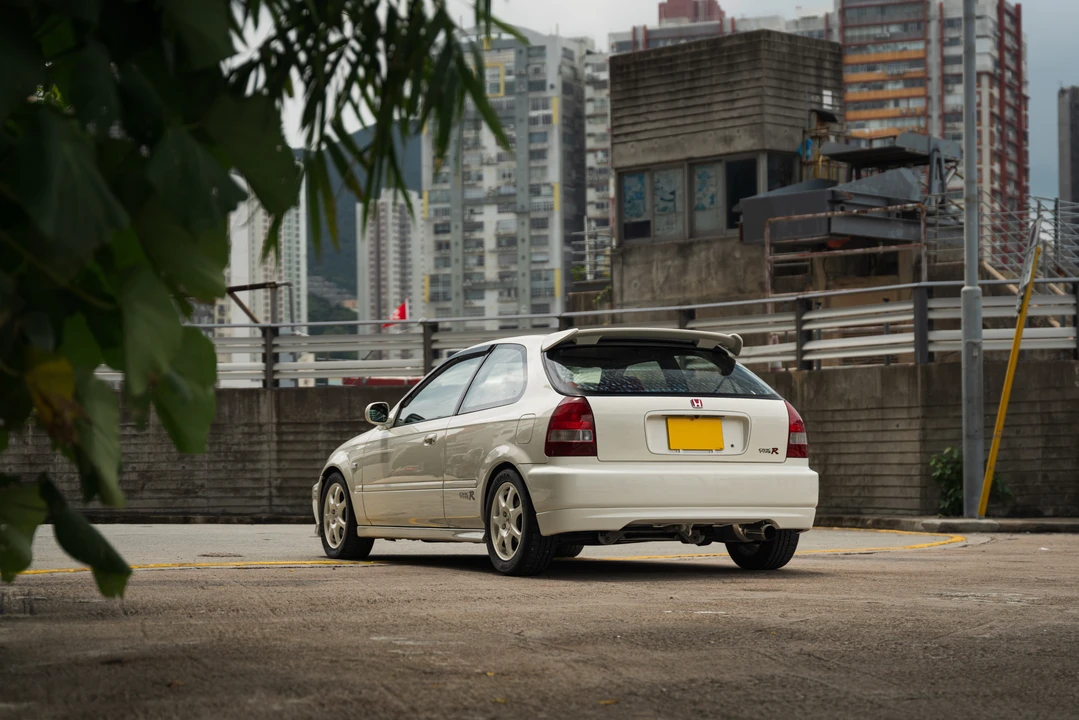 2000 Honda EK9 Civic Type R - Image 13 of 31