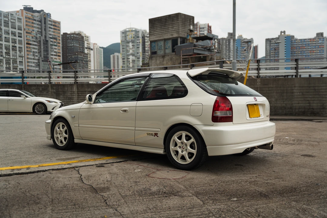 2000 Honda EK9 Civic Type R - Image 5 of 31