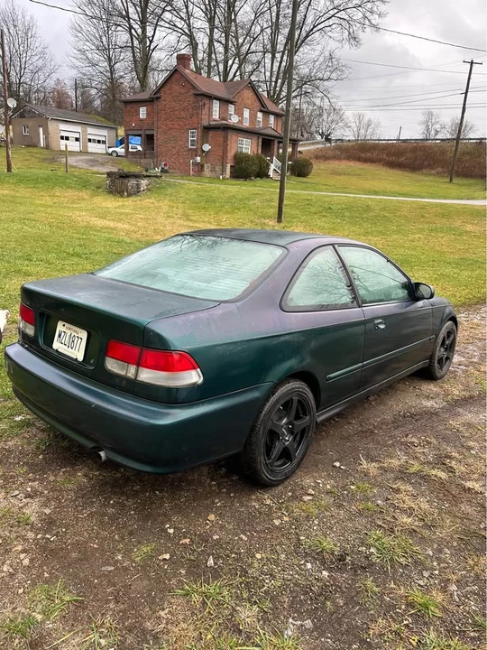2000 Honda - Image 2 of 9