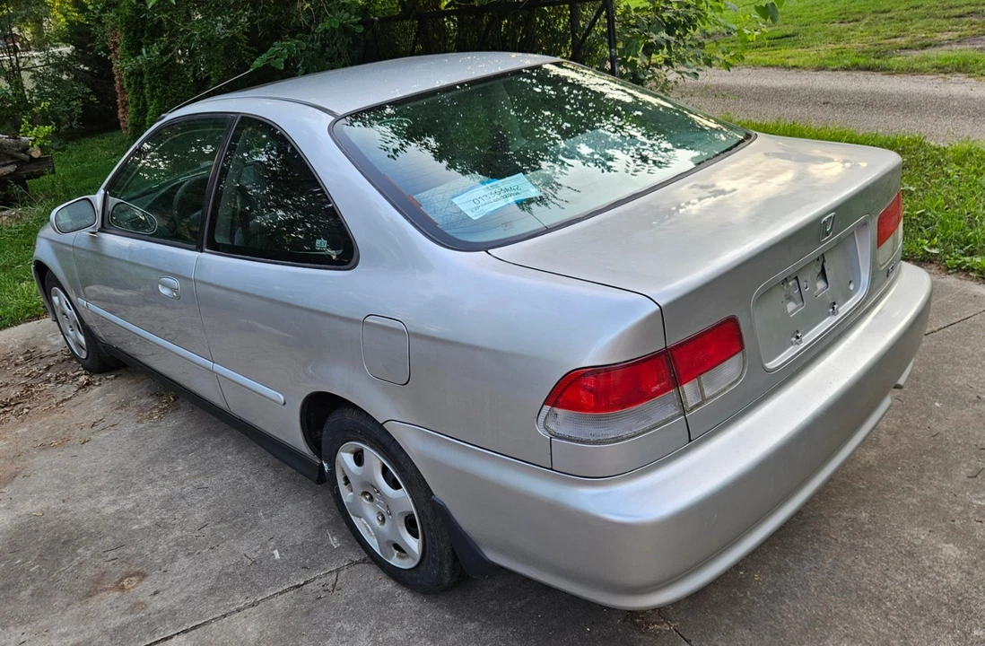 2000 Honda EK Civic - Image 2 of 25