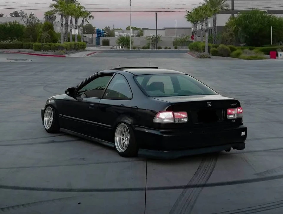 2000 Honda EK Civic - Image 2 of 13
