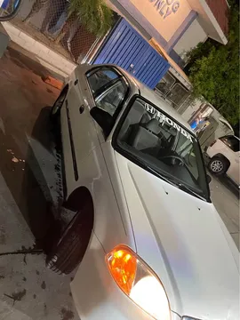 2000 Honda Civic LX Sedan 4D