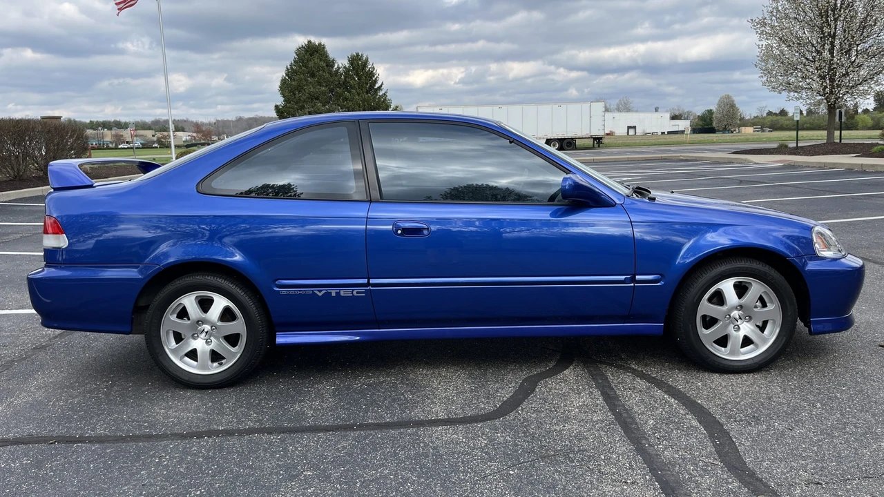 2000 Honda EM1 Civic Si - Image 17 of 31