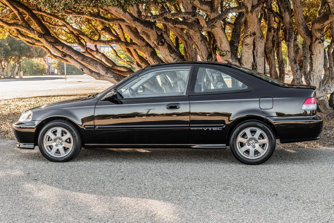 2000 Honda EM1 Civic Si - Image 2 of 31