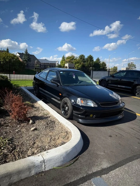 2000 Honda EM1 Civic Si - Image 2 of 10