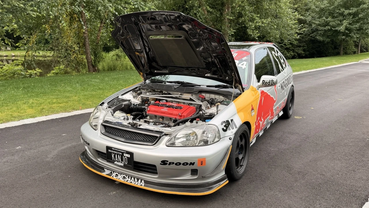 2000 Honda EK9 Civic Type R - Image 11 of 31