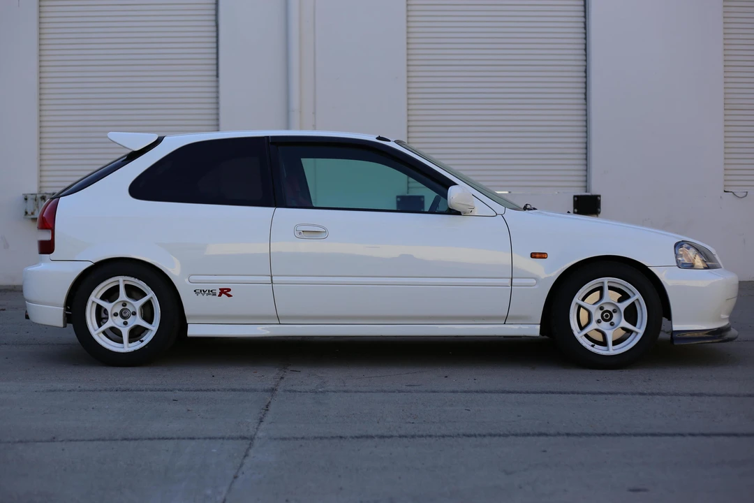 2000 Honda EK9 Civic Type R - Image 3 of 16