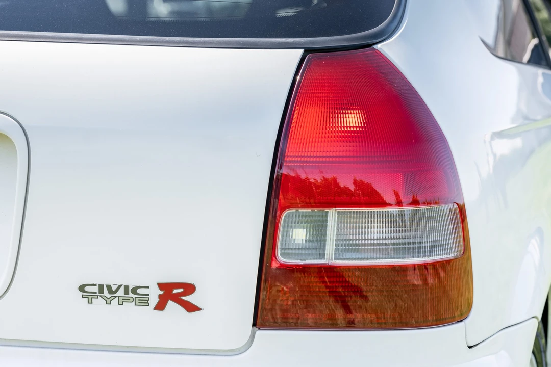 2000 Honda EK9 Civic Type R - Image 22 of 31