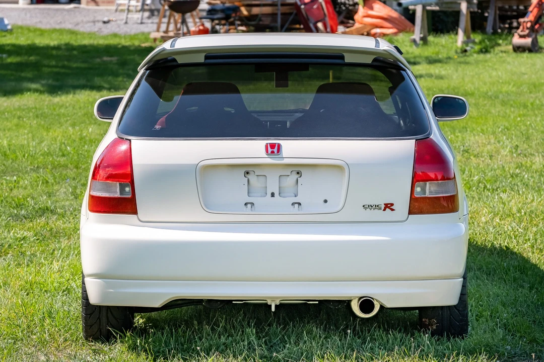 2000 Honda EK9 Civic Type R - Image 7 of 31