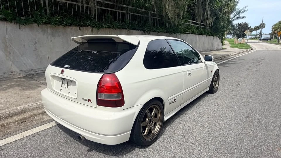 2000 Honda EK9 Civic Type R - Image 6 of 17