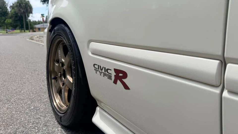2000 Honda EK9 Civic Type R - Image 7 of 17