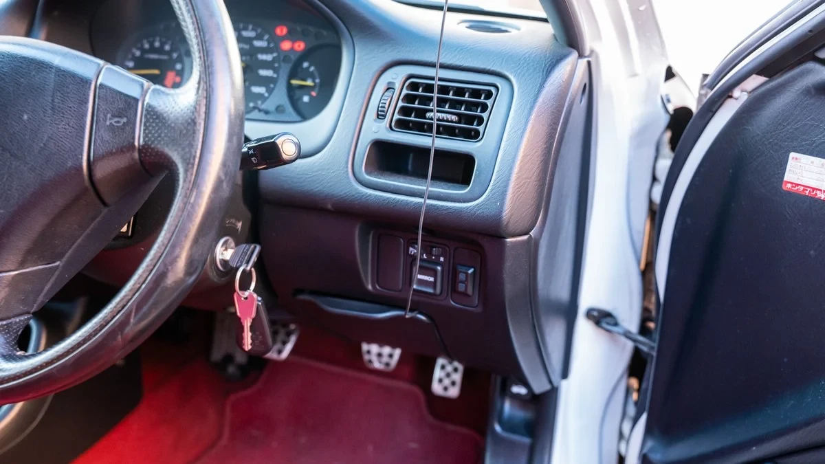 2000 Honda EK9 Civic Type R - Image 21 of 30